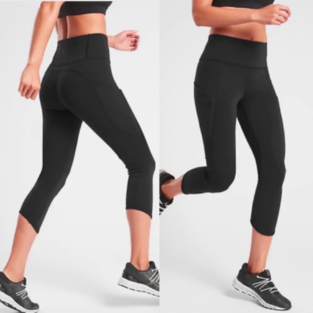 Athleta NWOT All in Capri leggings in Black size XS